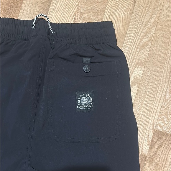 Black Summit Pant with Elastic Waistband and Full-Length Design - Picture 3 of 4